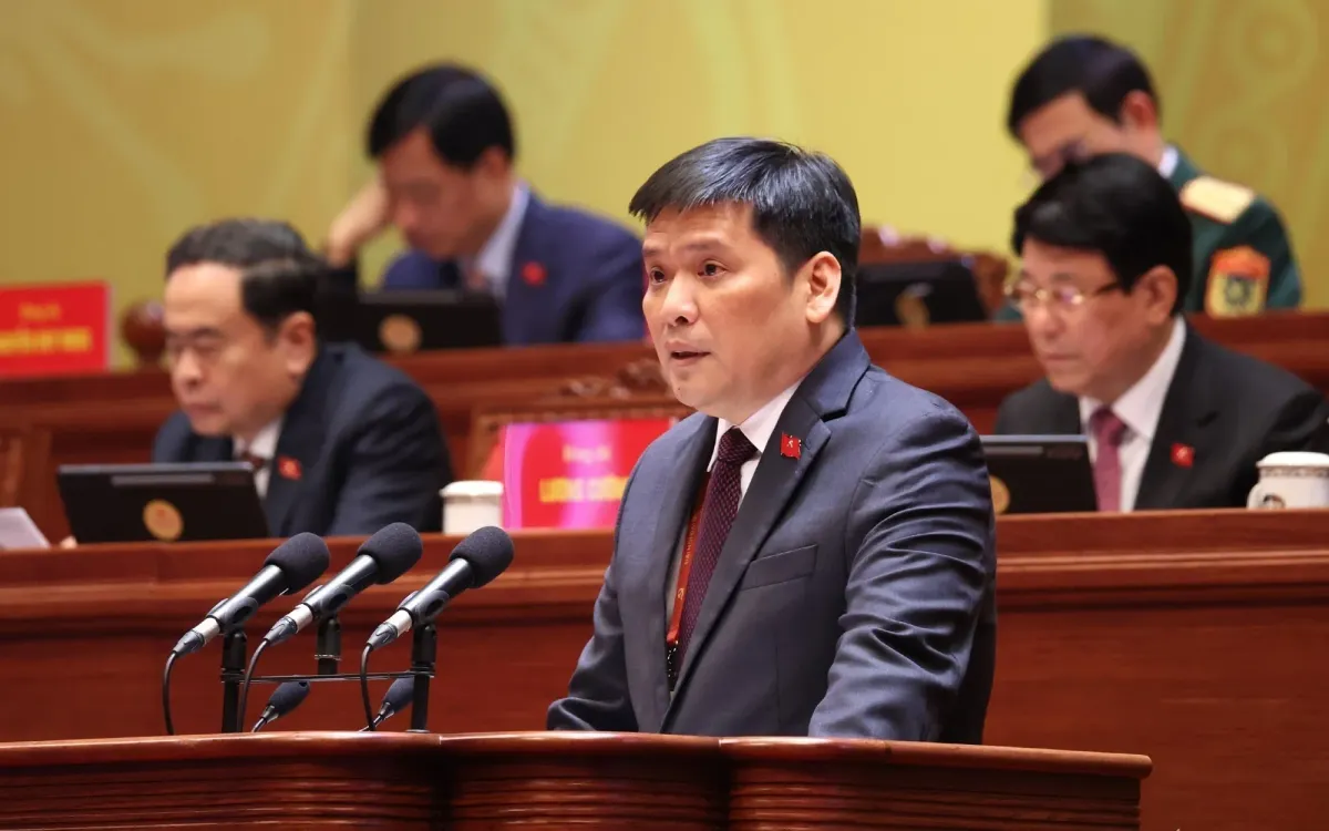 Ông Nguyễn Thanh Bình, Phó Trưởng ban Tổ chức Trung ương trình bày tham luận