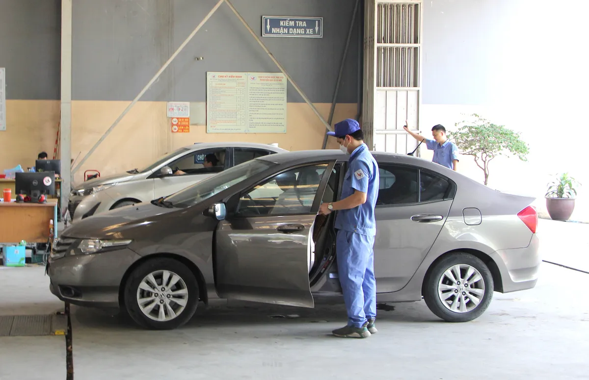 Chính thức cho phép xuất trình đăng ký xe qua VNeID khi đi đăng kiểm - Ảnh 1.