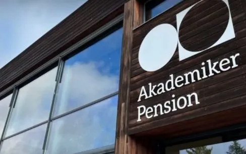 Quỹ Hưu trí Akademiker Pension của Đan Mạch vừa cho biết sẽ bán hết lượng trái phiếu chính phủ Mỹ trị giá khoảng 100 triệu USD vào cuối tháng này.