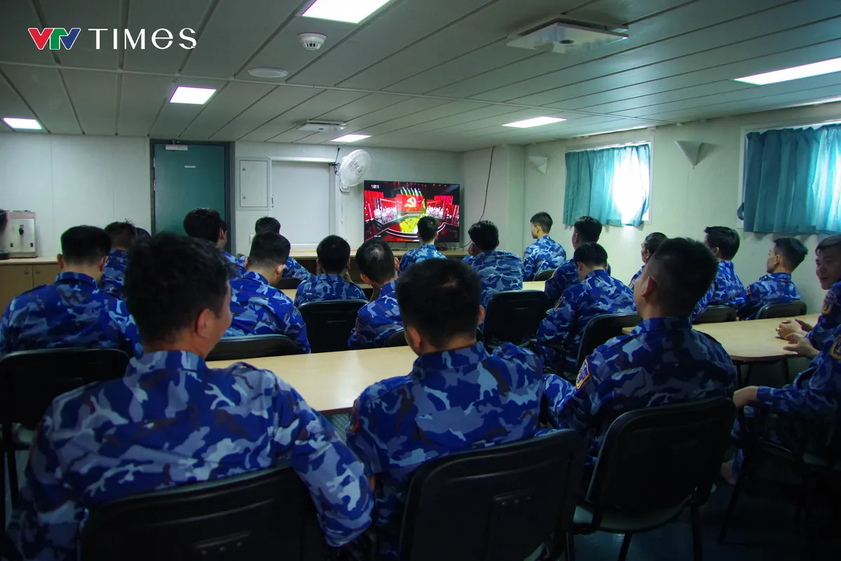 Bộ Tư lệnh V&ugrave;ng Cảnh s&aacute;t biển 2 trọn niềm tin hướng về Đại hội Đảng XIV- Ảnh 2.