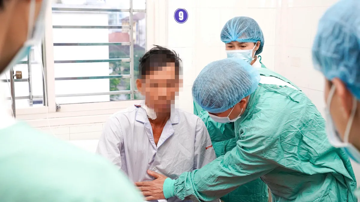 Tiến h&agrave;nh th&agrave;nh c&ocirc;ng ca gh&eacute;p thận chỉ c&oacute; hai nơi tr&ecirc;n thế giới thực hiện- Ảnh 1.