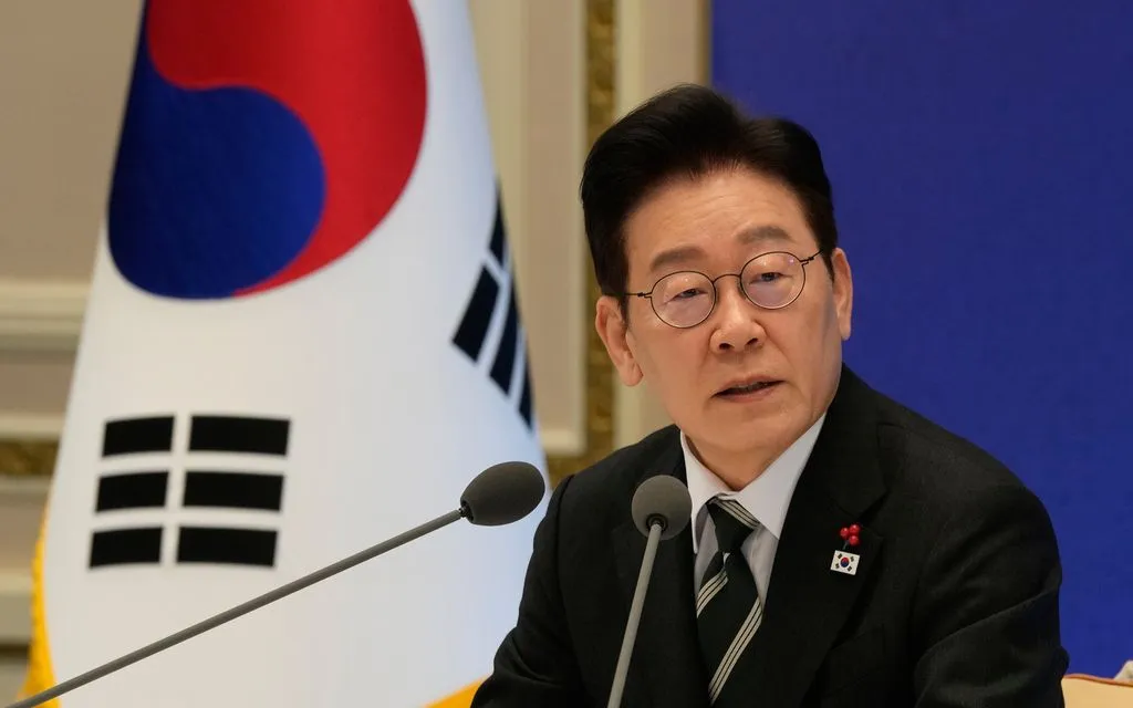 Tổng thống Hàn Quốc Lee Jae Myung phát biểu tại họp báo đầu năm ở Nhà Xanh, Seoul, ngày 21/1/2026. (Ảnh: AP)