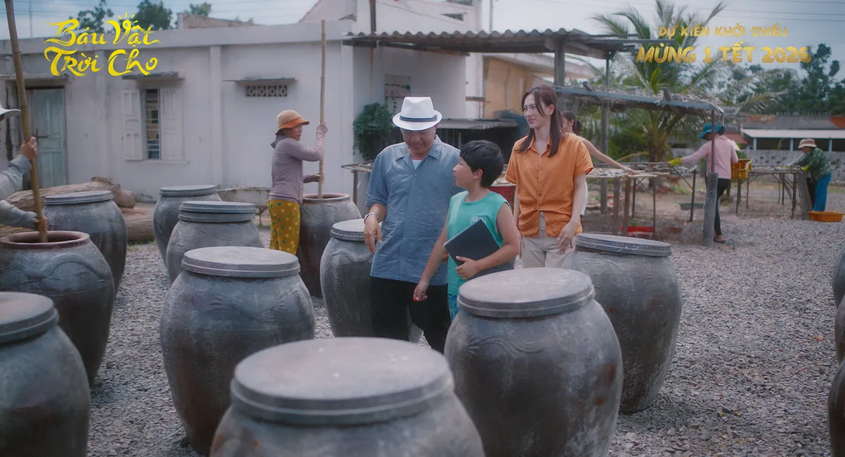 Lộ diện loạt nh&acirc;n vật của phim Tết &ldquo;B&aacute;u vật trời cho&rdquo; - Ảnh 3.