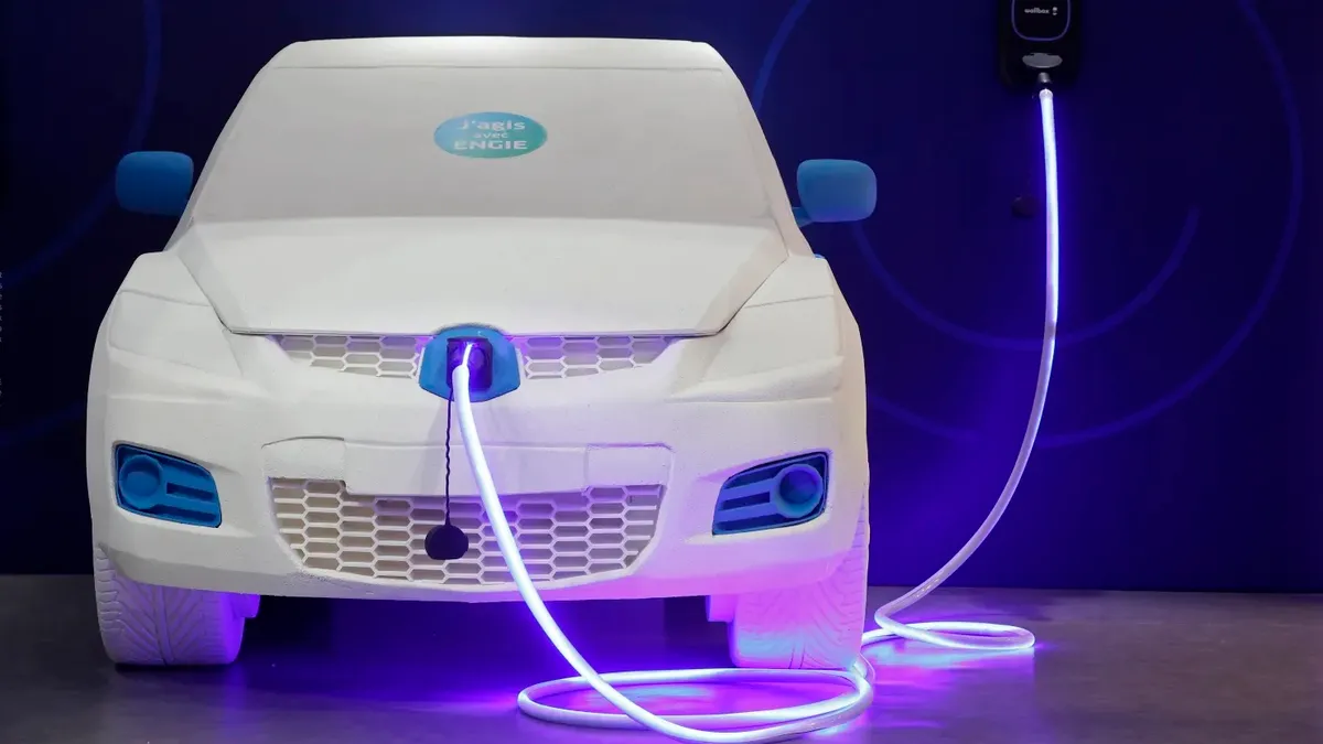 C&ocirc;ng nghệ pin v&agrave; hạ tầng năng lượng: Nền tảng quyết định tương lai ng&agrave;nh xe điện- Ảnh 1.