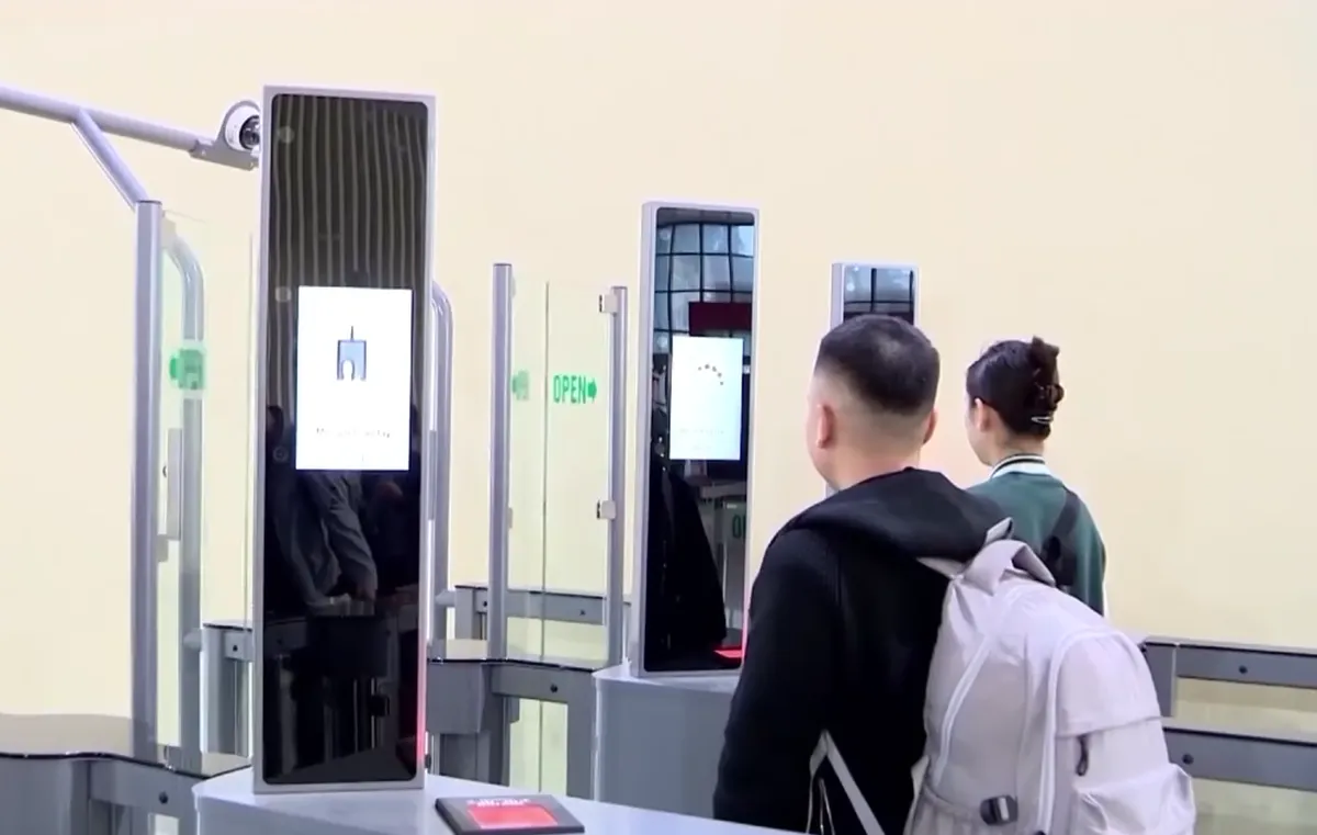 Hoàn thành lắp đặt cổng kiểm soát tự động tại cửa khẩu đường bộ Đình Hải – Gia Long - Ảnh 3.