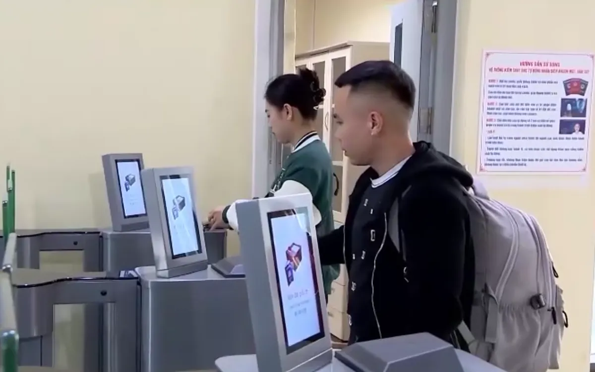 Hoàn thành lắp đặt cổng kiểm soát tự động tại cửa khẩu đường bộ Đình Hải – Gia Long - Ảnh 2.