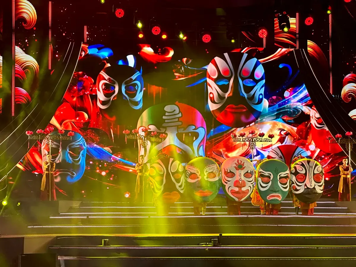 TP Hồ Ch&iacute; Minh th&uacute;c đẩy c&ocirc;ng nghiệp văn h&oacute;a sau khi trở th&agrave;nh Th&agrave;nh phố điện ảnh - Ảnh 4.