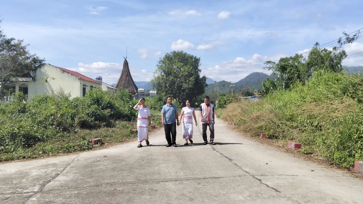 Đồng b&agrave;o Rơ Măm ơn Đảng- Ảnh 4.