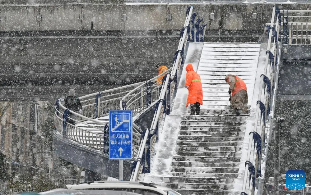 R&eacute;t đậm, b&atilde;o tuyết diện rộng l&agrave;m t&ecirc; liệt nhiều nơi tại Trung Quốc - Ảnh 3.