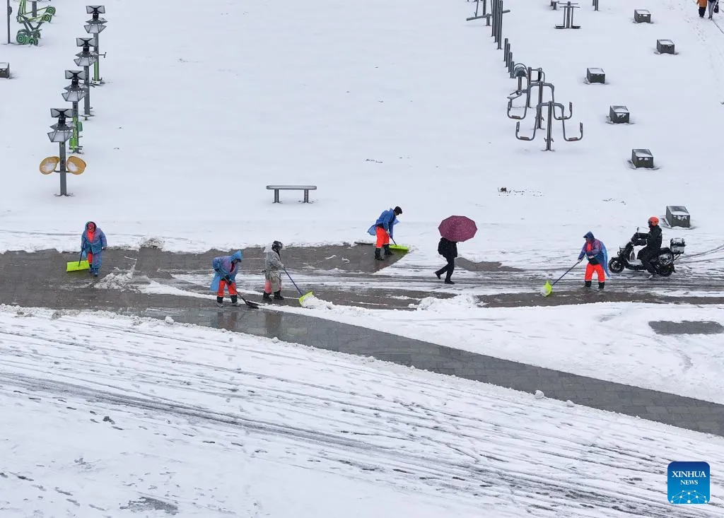 R&eacute;t đậm, b&atilde;o tuyết diện rộng l&agrave;m t&ecirc; liệt nhiều nơi tại Trung Quốc - Ảnh 5.