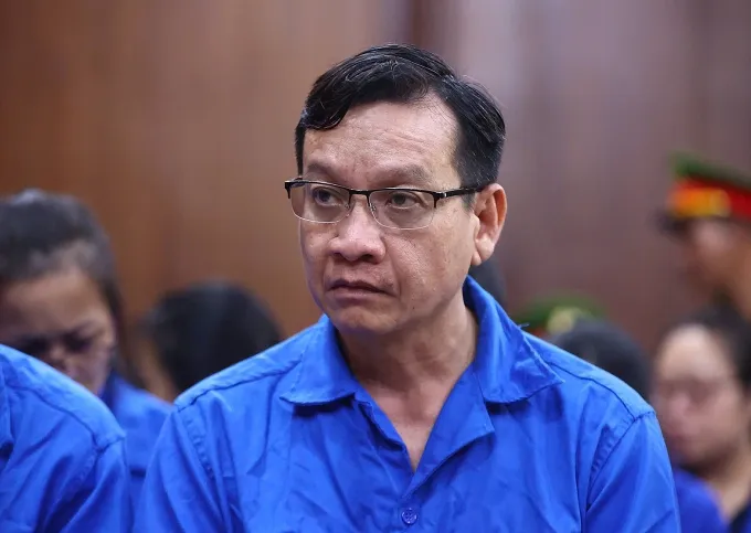 VKS đề nghị mức &aacute;n nghi&ecirc;m khắc trong vụ cấp hơn 218.000 phiếu thử nghiệm giả- Ảnh 1.