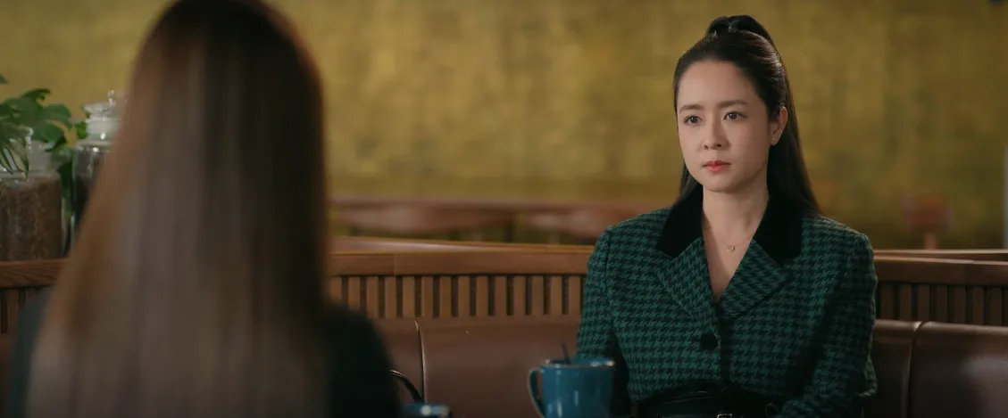 C&aacute;ch em 1 milimet - Tập 41: Hiểu lầm của Ng&acirc;n với Viễn được th&aacute;o gỡ, Ho&agrave;ng cận được nh&oacute;m Đại bản doanh ch&agrave;o đ&oacute;n- Ảnh 8.