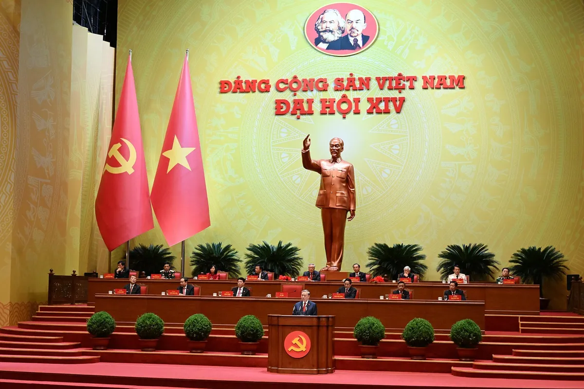 Ph&oacute;ng vi&ecirc;n quốc tế b&agrave;y tỏ sự ngưỡng mộ trước th&agrave;nh c&ocirc;ng Đại hội XIV của Đảng - Ảnh 1.