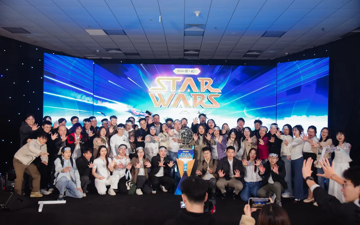 iKhiến từng bước hình thành một “dòng chảy sáng tạo” liên tục trong nội bộ FPT và trở thành bệ phóng cho các ý tưởng mới, tinh thần dám nghĩ, dám làm của CBNV.