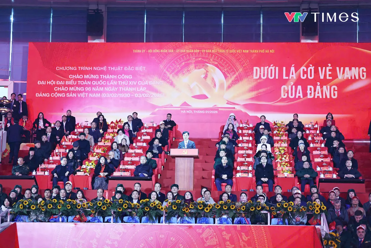 Dưới l&aacute; cờ vẻ vang của Đảng: H&agrave;o h&ugrave;ng bản h&ograve;a ca về niềm tự h&agrave;o d&acirc;n tộc - Ảnh 2.