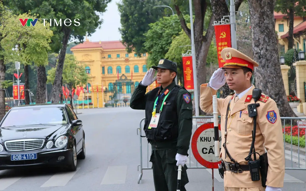 Các lực lượng làm nhiệm vụ tại Độc Lập - Hoàng Văn Thụ sáng 23/1/2026.