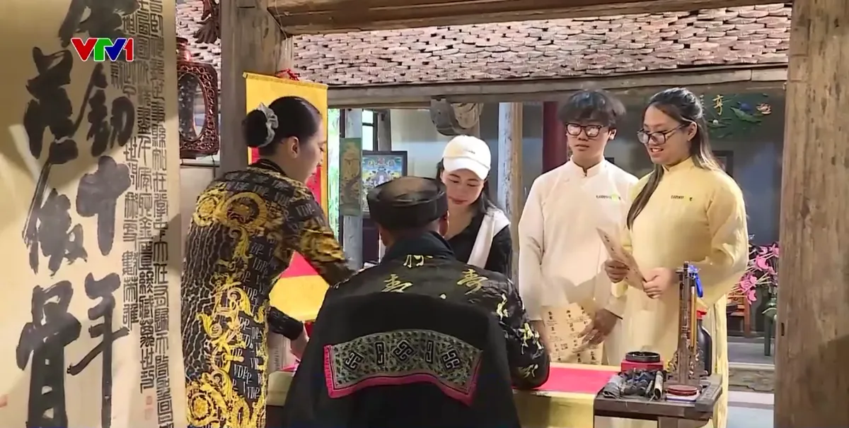 Dấu ấn Tết xưa trong l&ograve;ng phố cổ H&agrave; Nội - Ảnh 1.