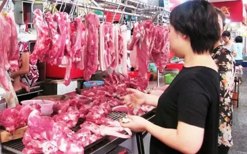 Đảm bảo nguồn cung thịt, trứng trong và sau Tết