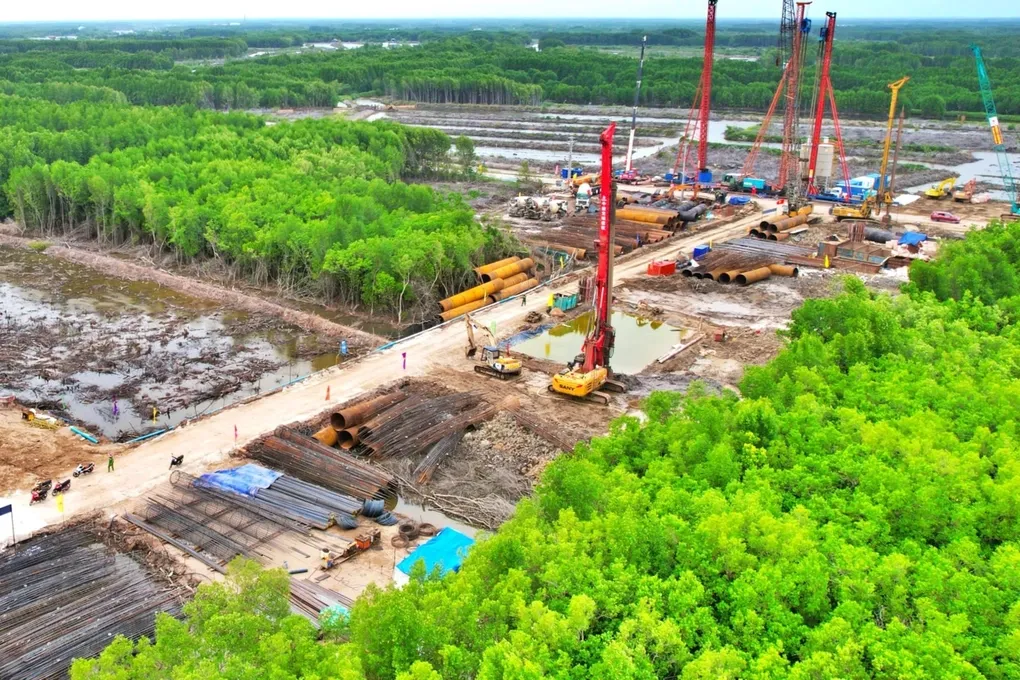 C&agrave; Mau khai th&aacute;c hơn 1.000ha đất dọc cao tốc để ph&aacute;t triển c&ocirc;ng nghiệp, dịch vụ- Ảnh 1.