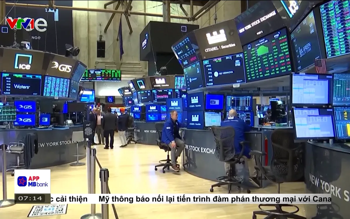 Một tuần chao đảo của Phố Wall