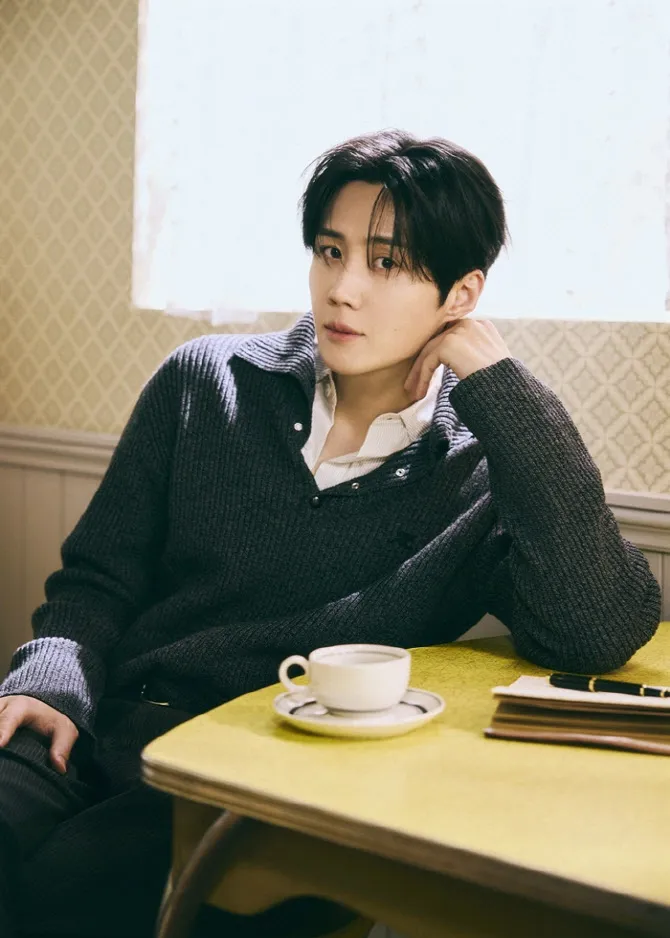 Sự trở lại đầy ấn tượng của Kim Seon Ho - Ảnh 1.