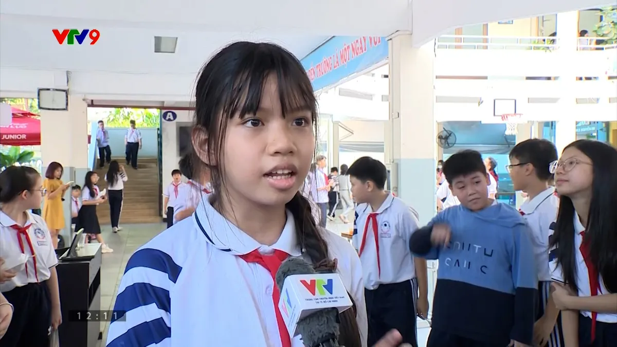 pnhn-2401-2 phạm lê minh khuê.jpg