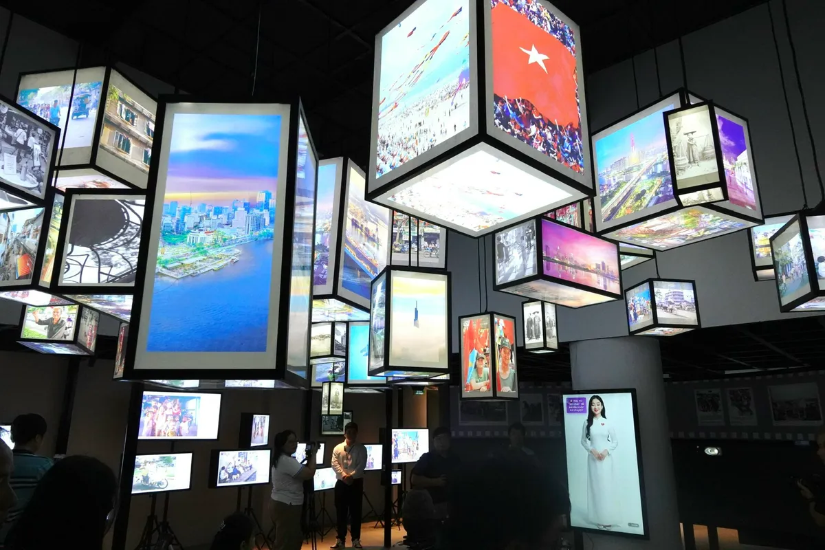 TP Hồ Chí Minh ra mắt “Con đường Nhiếp ảnh” - Ảnh 2.