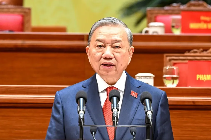 Chỉ thị 01 của Bộ Ch&iacute;nh trị: Thực hiện nghị quyết Đại hội XIV phải được tiến h&agrave;nh ngay, đồng bộ, thường xuy&ecirc;n, phong ph&uacute; - Ảnh 1.