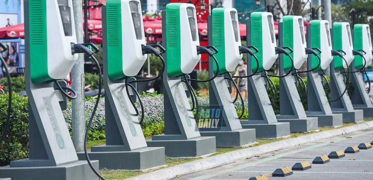 Xe điện 2026: C&ocirc;ng nghệ "phi m&atilde;", hạ tầng "đứng y&ecirc;n"- Ảnh 3.