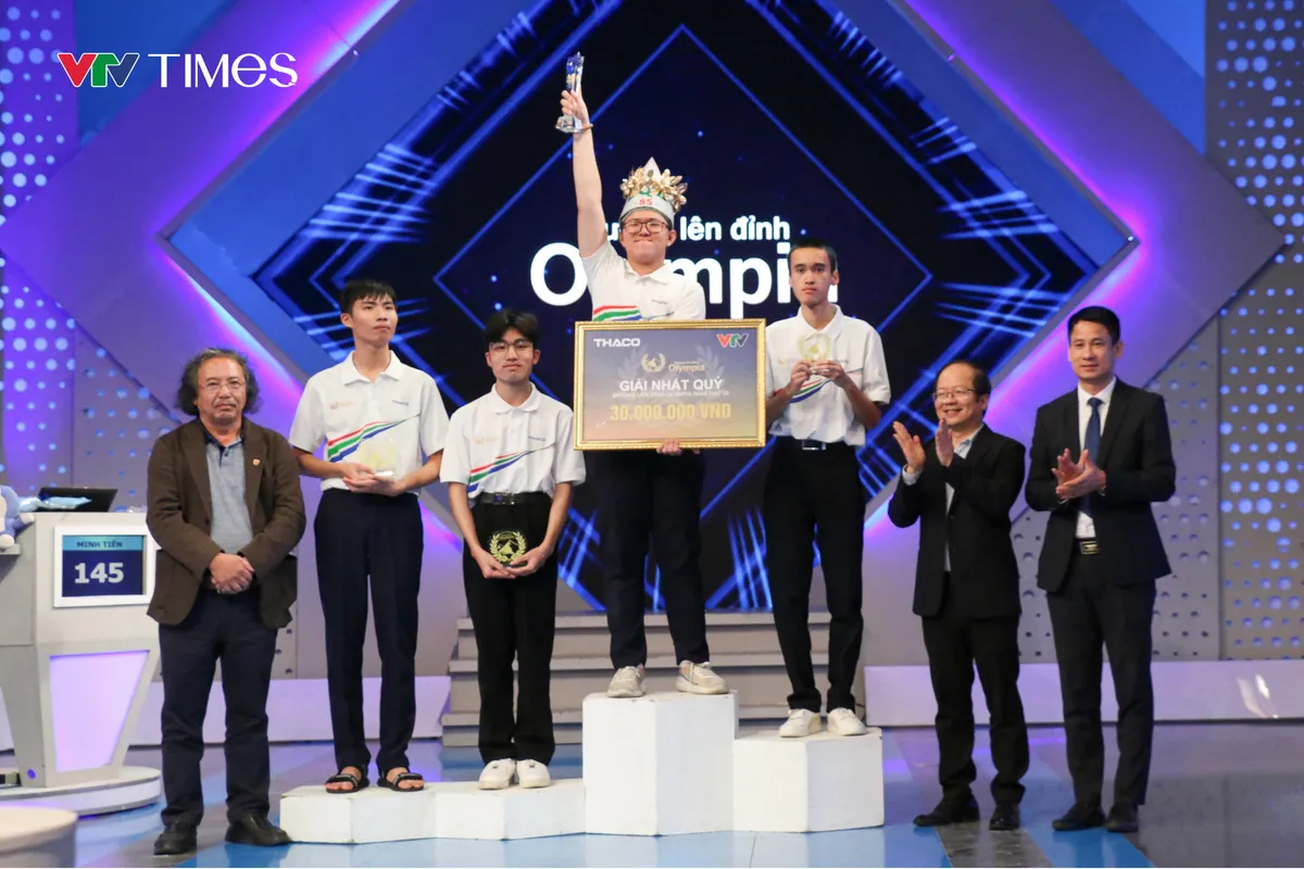 Đường l&ecirc;n đỉnh Olympia 2026: Gay cấn đến ph&uacute;t cuối, nam sinh gi&agrave;nh cầu truyền h&igrave;nh Chung kết đầu ti&ecirc;n - Ảnh 15.