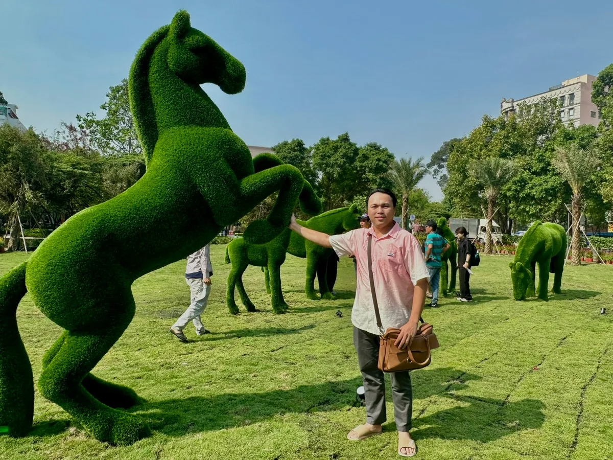 Khu “đất vàng” Nhà thi đấu Phan Đình Phùng lột xác đón Tết - Ảnh 14.