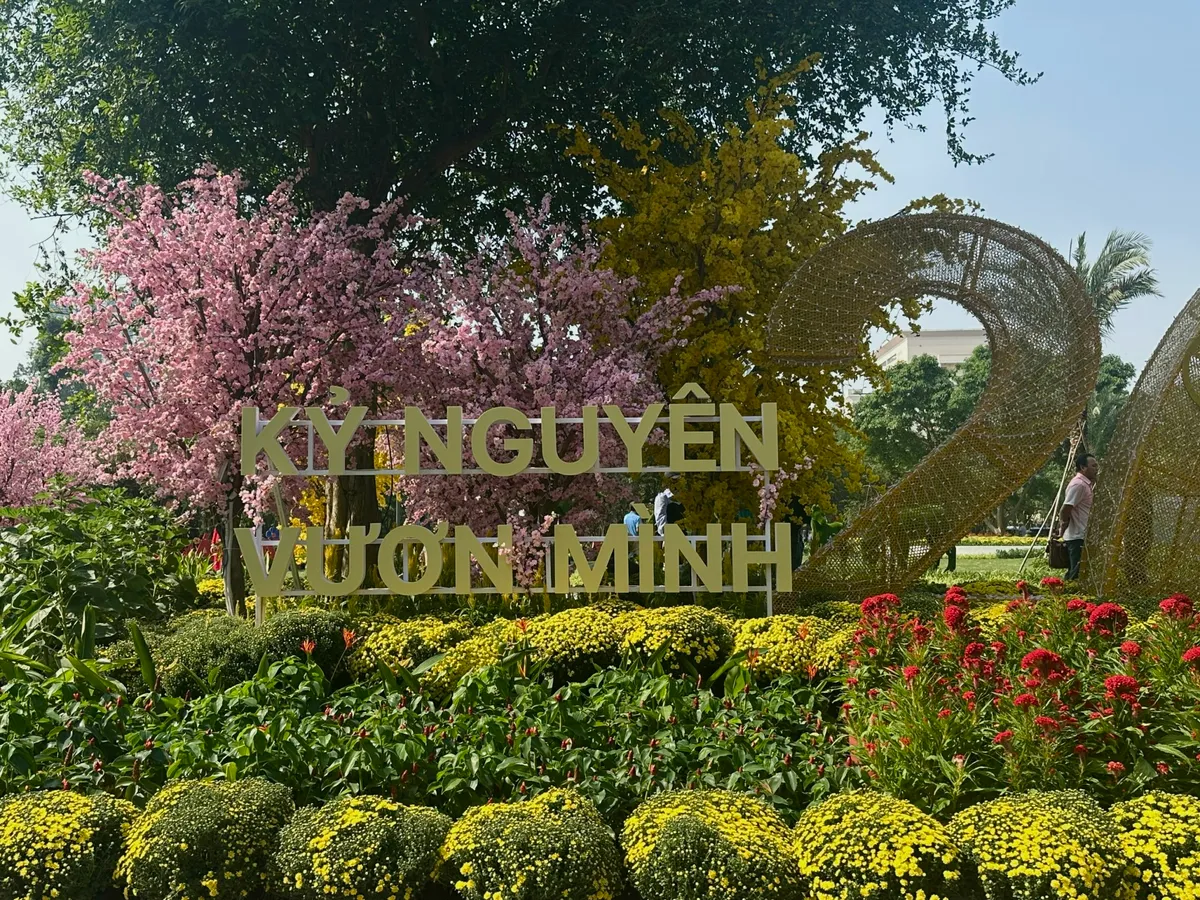 Khu “đất vàng” Nhà thi đấu Phan Đình Phùng lột xác đón Tết - Ảnh 6.