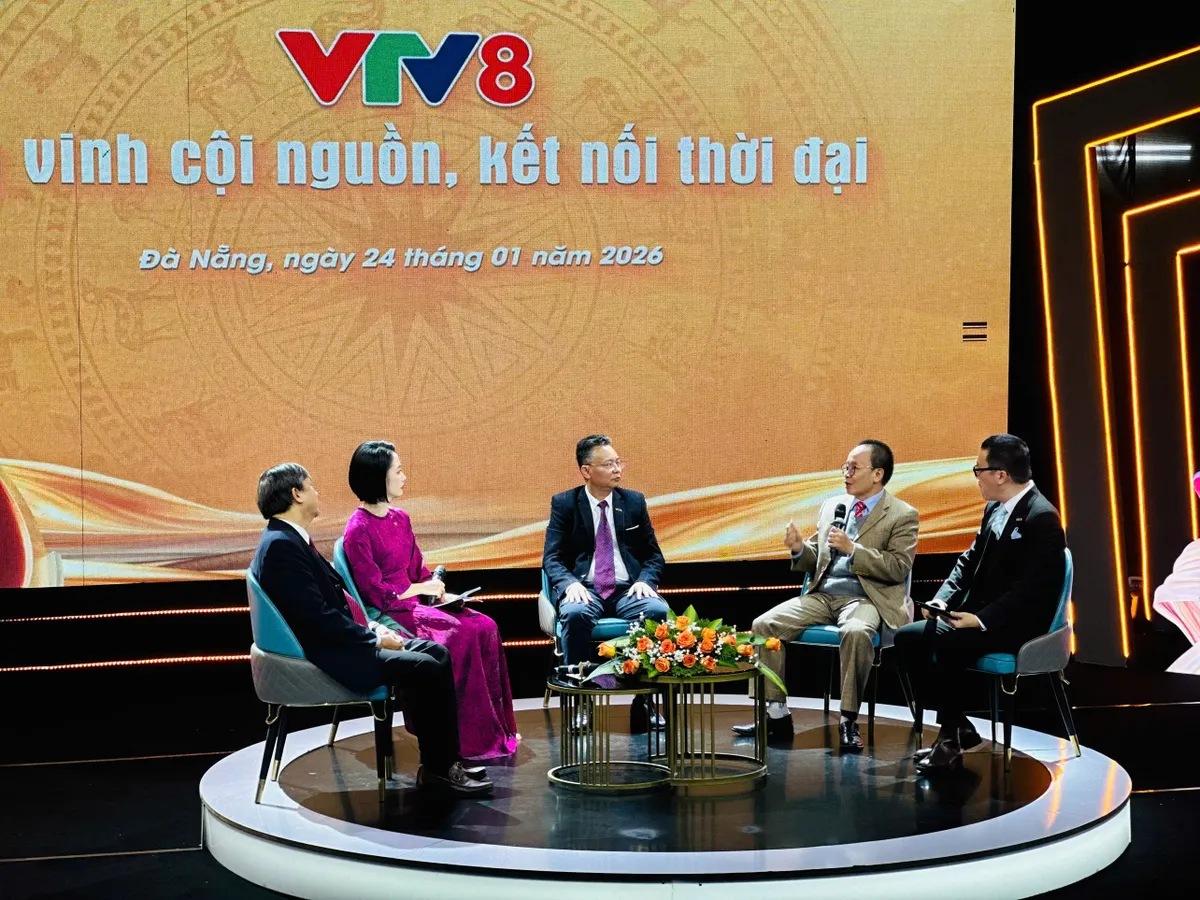 Hội thảo "VTV8 - T&ocirc;n vinh cội nguồn, kết nối thời đại"- Ảnh 3.