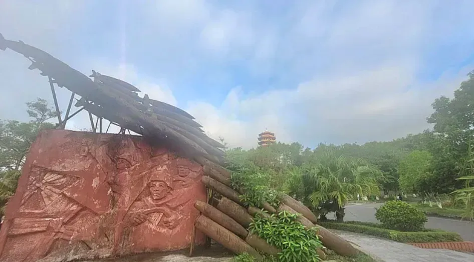 Ng&atilde; ba Đồng Lộc- Điểm hẹn linh thi&ecirc;ng trong h&agrave;nh tr&igrave;nh tri &acirc;n của du kh&aacute;ch - Ảnh 1.