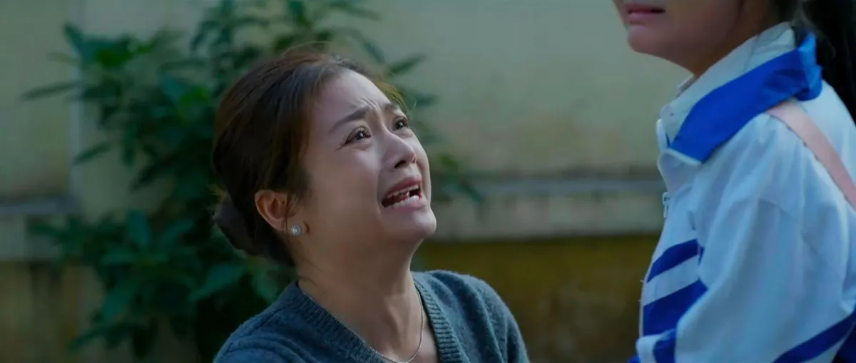 Gia đình trái dấu - Tập 25: Vợ lao mình đi giải cứu con riêng của chồng khỏi bắt cóc- Ảnh 2. Gia đình trái dấu - Tập 25: Vợ lao mình đi giải cứu con riêng của chồng khỏi bắt cóc- Ảnh 2.