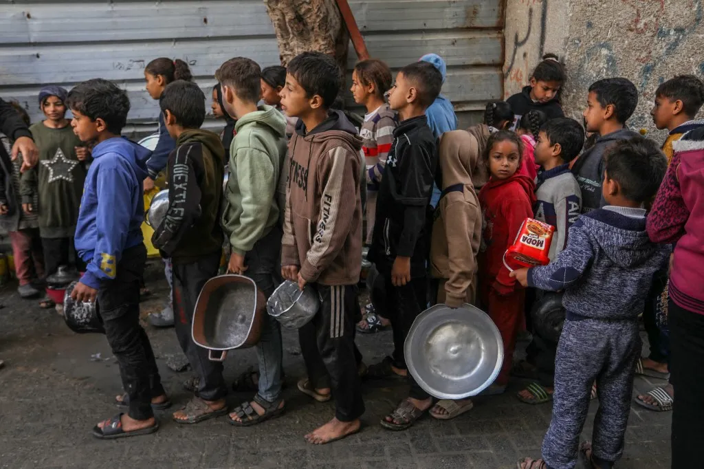 Gia tăng số trẻ em thiệt mạng do trúng hỏa lực Israel tại Gaza- Ảnh 1. Gia tăng số trẻ em thiệt mạng do trúng hỏa lực Israel tại Gaza- Ảnh 1.