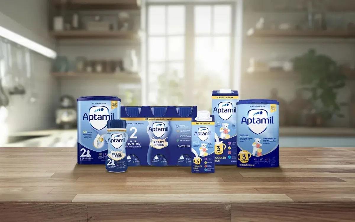 Sữa bột trẻ em Aptamil First Infant Formula vừa bị thu hồi tại Anh (Ảnh: Aptaclub)