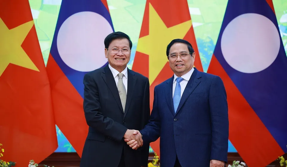 Thủ tướng Phạm Minh Chính hội kiến Tổng Bí thư, Chủ tịch nước Lào Thongloun Sisoulith - Ảnh 1.