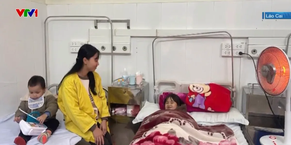 Bệnh viện trang bị m&aacute;y sưởi, chăn ấm cho bệnh nh&acirc;n trong ng&agrave;y r&eacute;t đậm- Ảnh 2.