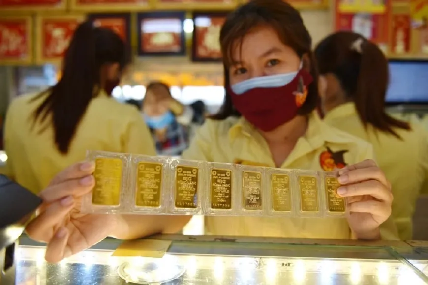 Mua b&aacute;n v&agrave;ng kh&ocirc;ng giấy ph&eacute;p c&oacute; thể bị phạt tới 400 triệu đồng từ ng&agrave;y 9/2- Ảnh 1.