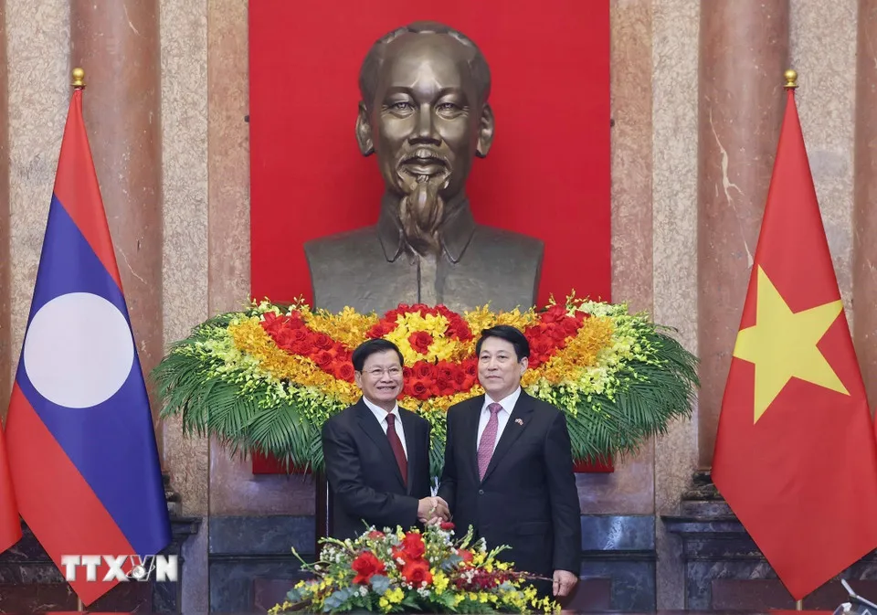 Chủ tịch nước Lương Cường: Quan hệ Việt Nam - Lào tiếp tục phát triển toàn diện - Ảnh 2.