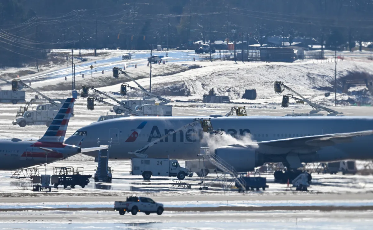 30 người thiệt mạng do b&atilde;o tuyết, r&eacute;t đậm ho&agrave;nh h&agrave;nh ở Mỹ - Ảnh 3.