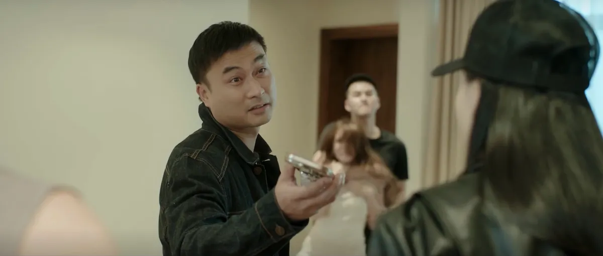 Lằn ranh - Tập 55: Ông Sách chia tay người tình, đánh mất cả người vợ tào khang- Ảnh 3.