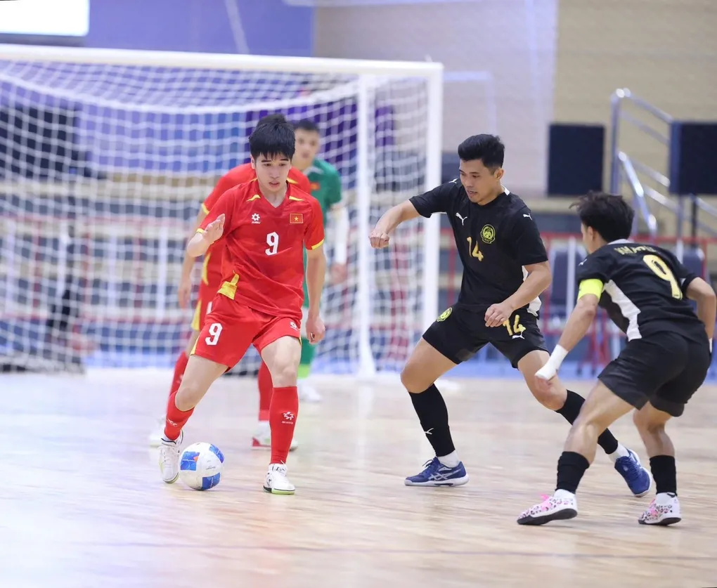 Tuyển futsal Việt Nam quyết thắng Kuwait trong ngày ra quân giải châu Á- Ảnh 1. Tuyển futsal Việt Nam quyết thắng Kuwait trong ngày ra quân giải châu Á- Ảnh 1.