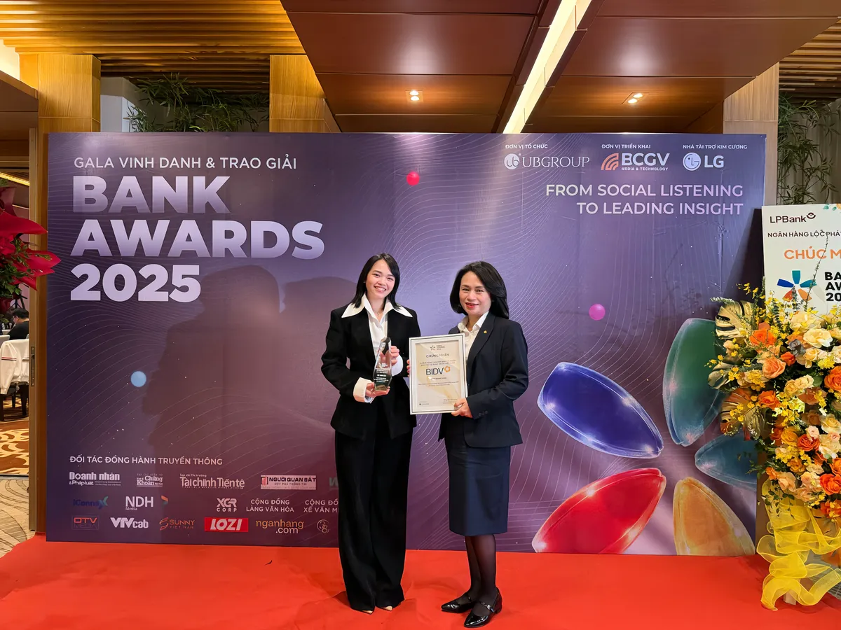 The Moneyverse X BIDV là Top 1 Sự Kiện Văn Hóa & Giải Trí Ấn Tượng Nhất tại Bank Awards 2025- Ảnh 2.
The Moneyverse X BIDV là Top 1 Sự Kiện Văn Hóa & Giải Trí Ấn Tượng Nhất tại Bank Awards 2025- Ảnh 2.