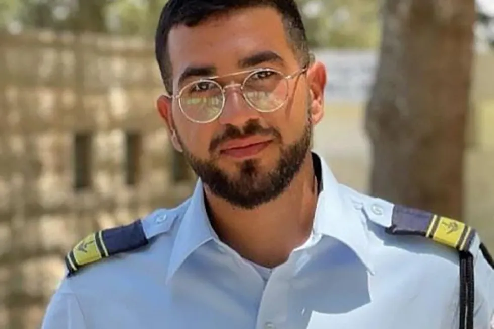 Israel thu hồi thi thể con tin cuối cùng ở Gaza, tiến gần giai đoạn mới của thỏa thuận ngừng bắn - Ảnh 1.