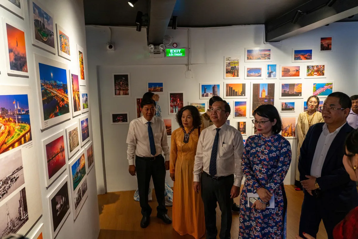 Kh&aacute;m ph&aacute; Nh&agrave; Triển l&atilde;m Nghệ thuật Đương đại vừa ra mắt tại TP Hồ Ch&iacute; Minh- Ảnh 1.