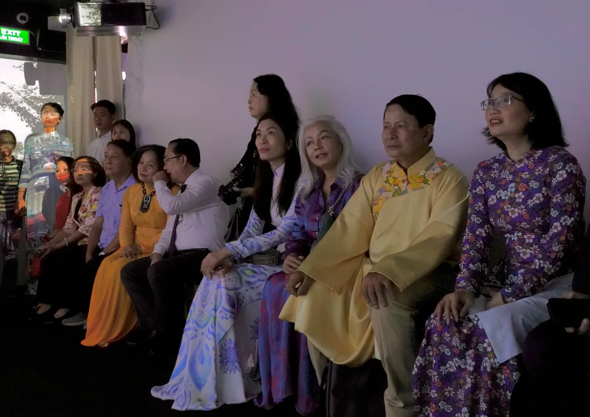 Kh&aacute;m ph&aacute; Nh&agrave; Triển l&atilde;m Nghệ thuật Đương đại vừa ra mắt tại TP Hồ Ch&iacute; Minh- Ảnh 7.