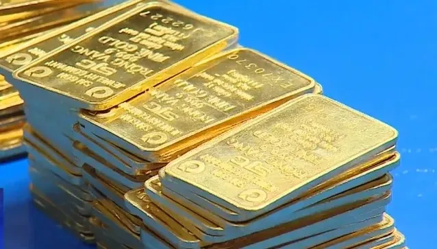 Gi&aacute; v&agrave;ng trong nước lập đỉnh mới, thế giới vượt 5.100 USD/ounce- Ảnh 1.