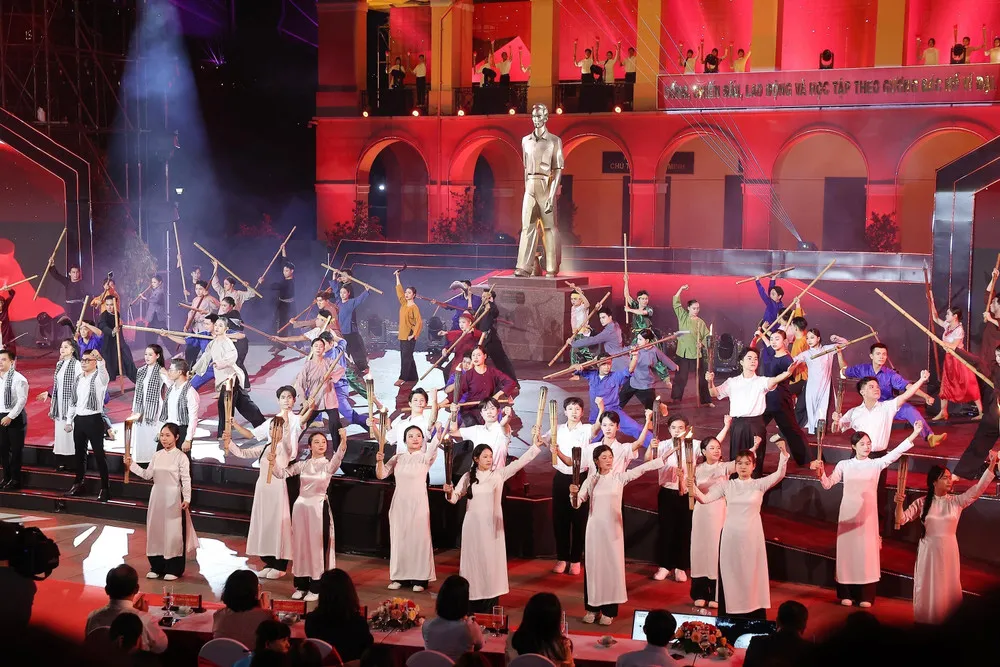 Tổng B&iacute; thư T&ocirc; L&acirc;m dự Chương tr&igrave;nh cầu truyền h&igrave;nh "Hai tay x&acirc;y dựng một sơn h&agrave;&rdquo; - Ảnh 7.